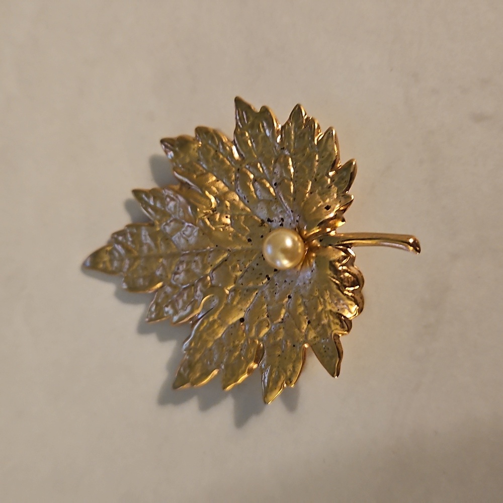 Vintage Napier Gold Leaf Brooch with Pearl Accent